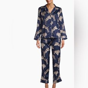 Averie two-piece Tiger Print Pajama Set in Emerald Green